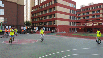 這所小學的“獨輪車+”課程，是孩子的健康快樂源泉