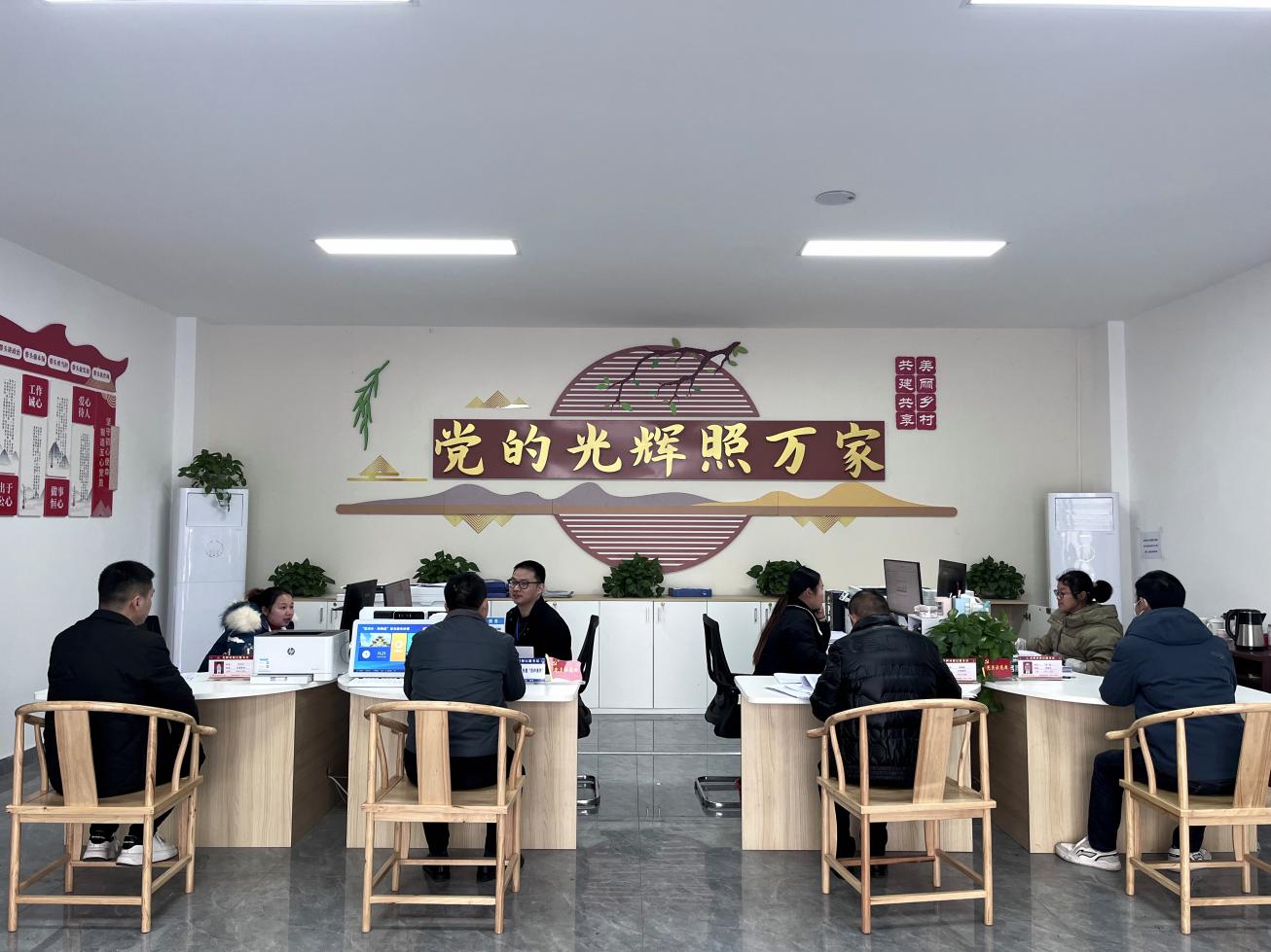 “甜成辦·隆暢通”平臺融合賦能，疏通基層政務服務“神經(jīng)末梢”