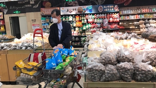 “掃碼”、兩米線……上海復(fù)商復(fù)市現(xiàn)場(chǎng)直擊