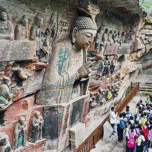 微信分享圖 (經濟)(1)世界文化遺產大足石刻景區(qū)接待游客量創(chuàng)同期歷史新高