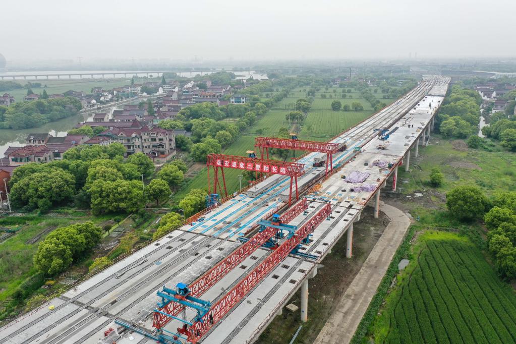 蘇臺高速公路七都至桃源段建設(shè)有序推進