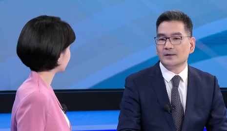 老百姓關(guān)心的事也就是政府工作報(bào)告要強(qiáng)調(diào)的事