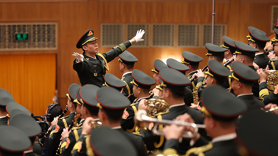 軍樂團(tuán)在演奏