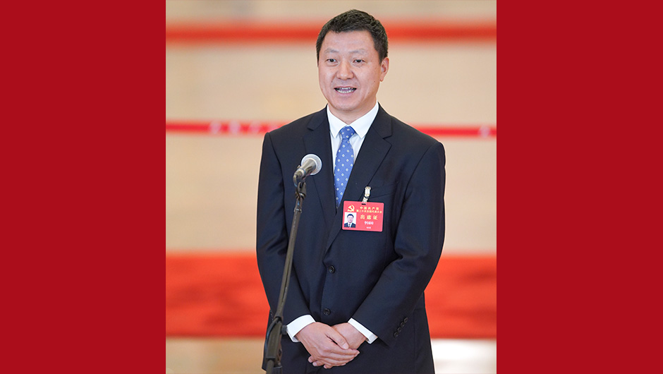 李國(guó)璋代表接受采訪